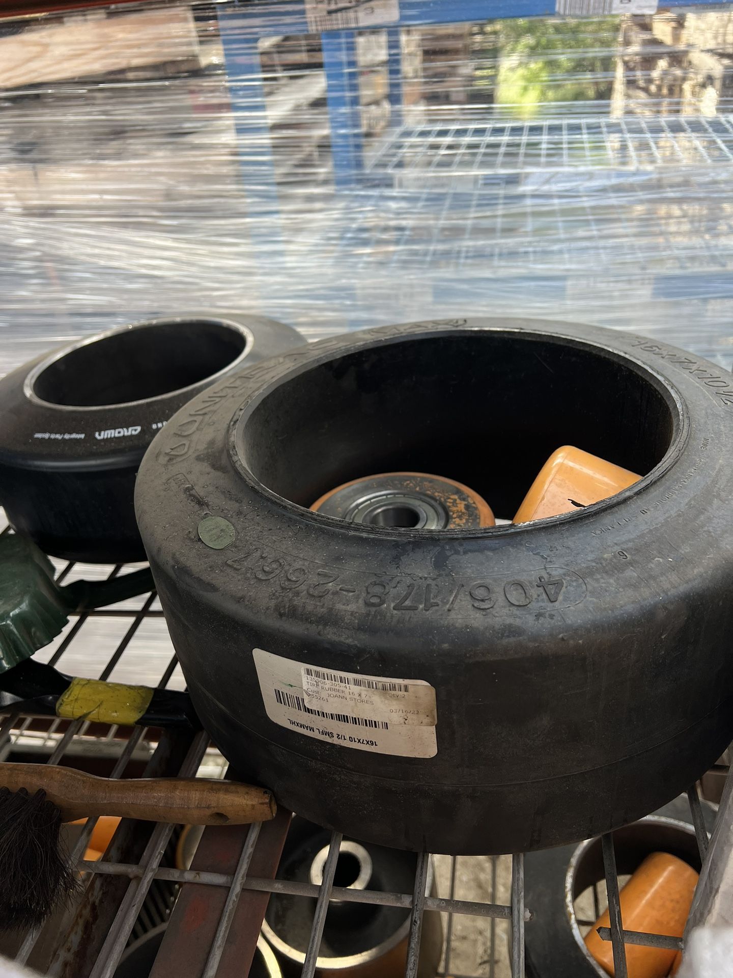 16x7x10 Forklift Tires Brand New