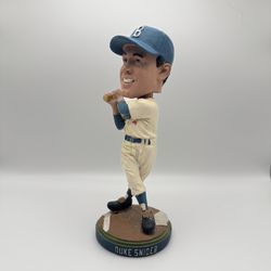 2011 Duke Snider Dodgers Bobblehead (7″) – No Box, Bat Missing