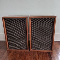 Sansui  SP-2500  speakers