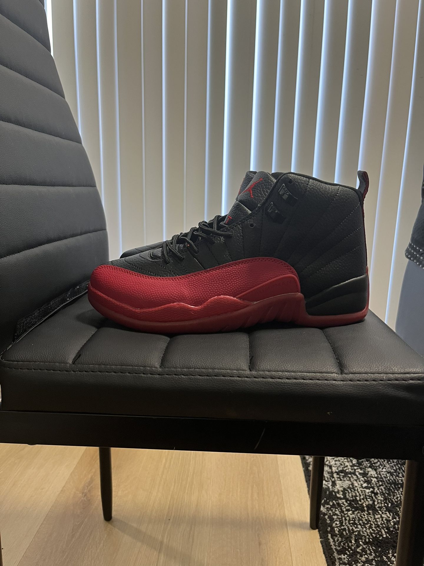 Jordan 12 Flu Game Sz10