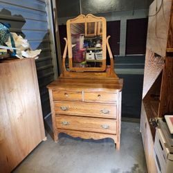 Victorian Style Oak Dresser With Mirror