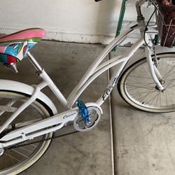 Electra Cruiser Bike Loaded 