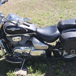 Suzuki Blvd C50