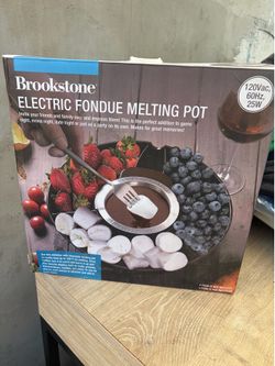 Brookstone electric fondue melting pot