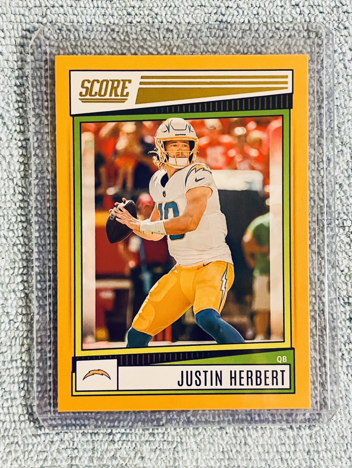 Justin Herbert Los Angeles Chargers 2022 Panini Score Gold Parallel!
