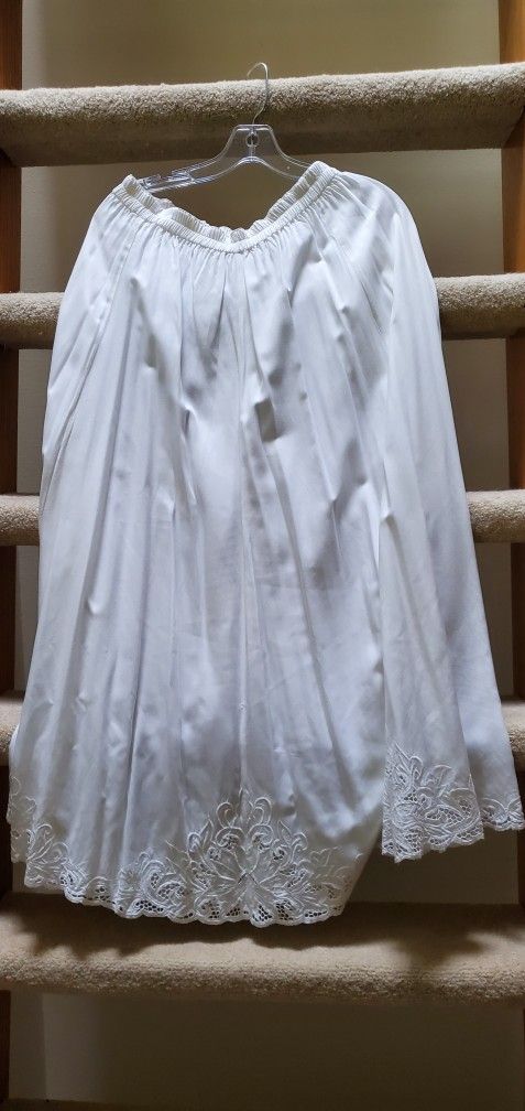 White Skirt With Fancy Hem