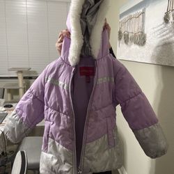 Little Girls Snow Outfit And Snow Boots