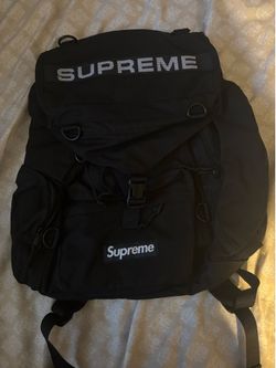 Supreme backpack ( read description)