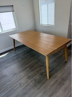 84” Magnolia Home Wing Dining Table (Living Spaces)