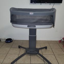 Mika micky Bassinet. Chicco Bedside Bassinet. Baby Trend Nursery Center 