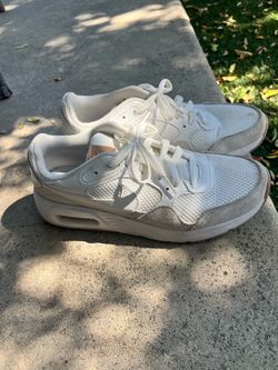 Nike AirMax Women’s Size 8