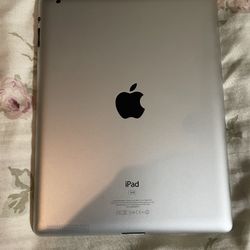 iPad 2nd Generation Cracked Screen But Works Fine 