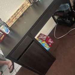 IKEA Micke Desk
