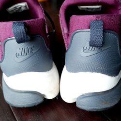 Nike 9.5 Sneakers Excellent Condition