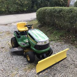 John Deer Tractor With Snow Plow 