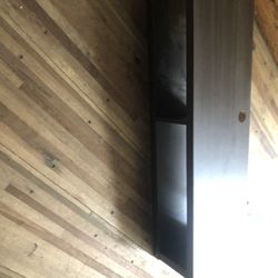 Footing Tv Stand / Shelf