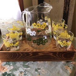 60’s Vintage  Glass Pitcher/6 Glasses,  Great For Picnics& Gatherings