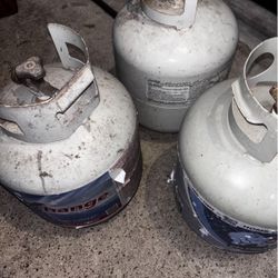 3 FULL 15 Lbs. Propane Tanks 