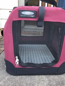 Backyard Pet Carrier