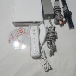 Nintendo Wii With Wii Play
