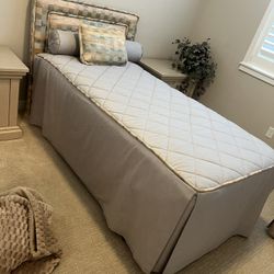 Twin Mattress With Boxspring And Frame 