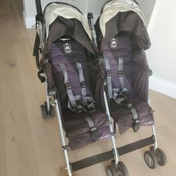 MACLAREN Triumoph Twin-Double Umbrella Stroller for Sale in West Los  Angeles, CA - OfferUp