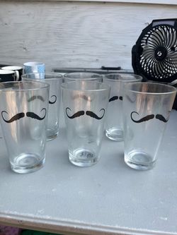 Glass beer cup as is pick up only