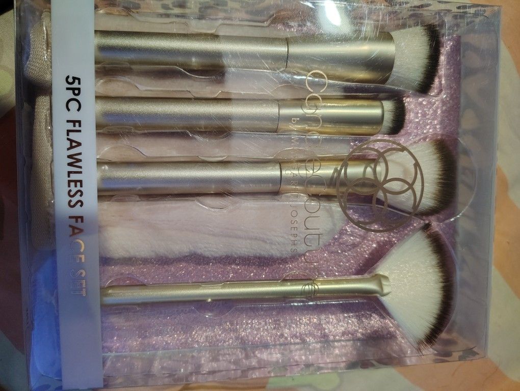 Makeup Brushes