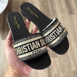 Women’s Size 7/8/9