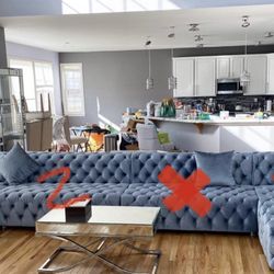 A Lovely Almost New Sectional FORSALE NOT THE CHEAP VERSION AT ALL 