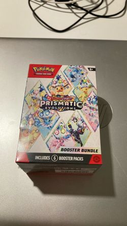 Pokémon Scarlet & Violet Prismatic Evolutions Booster Bundle