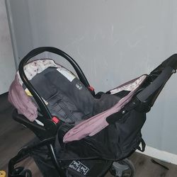 Graco Car seat With Stroller Combo