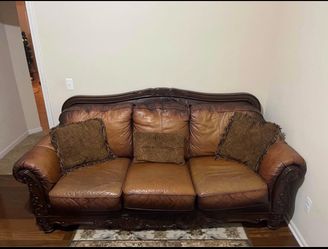 2 sofas