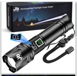 Flashlight - 100,000 lumens, 5,000mA (Brand new, original packaging, unopened)