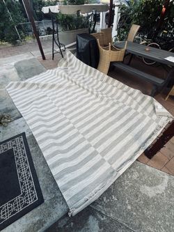 Rug
