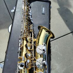 Sausofon. .Yamaja.    Cómo  Semira. Vien  ..Cómo.   Se .Mira ..Bien  ..Cuidado. En.  .Duarte 