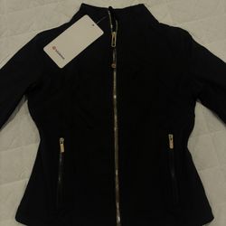 Lululemon define cropped jacket 