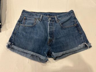 Women’s Levi Jean shorts size 31