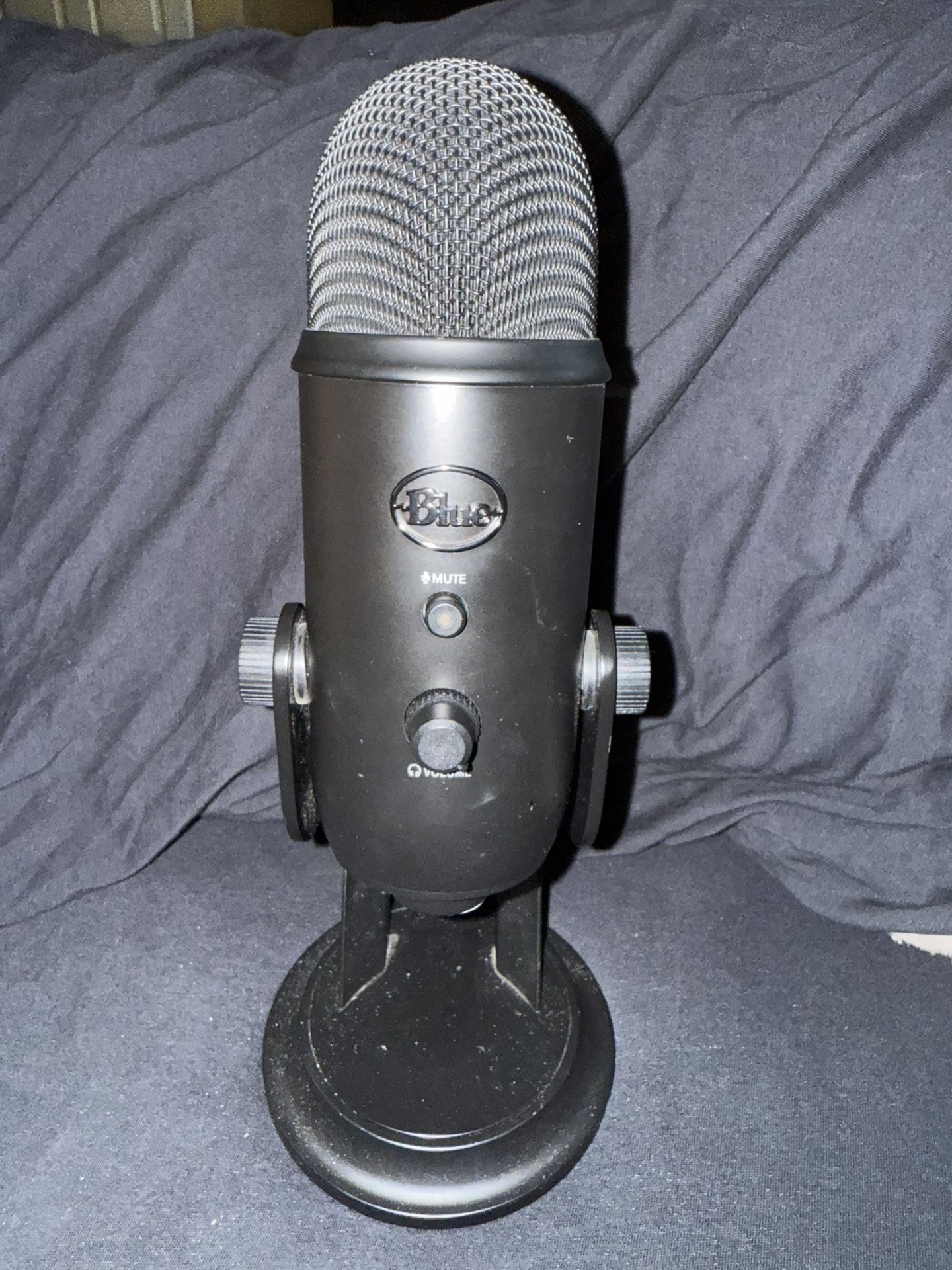 Yeti Black Out Microphone