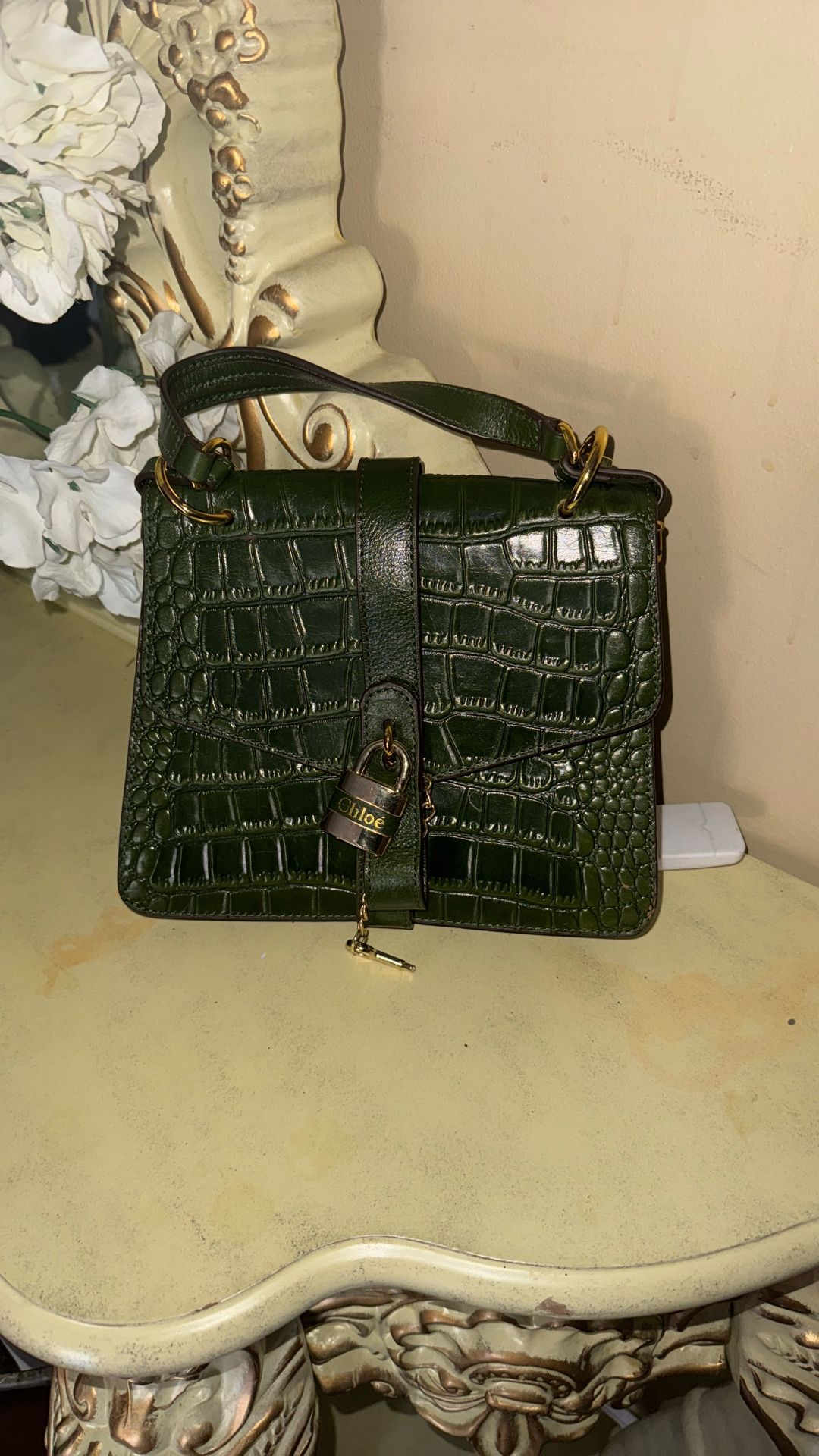 Cholé Hand Bag