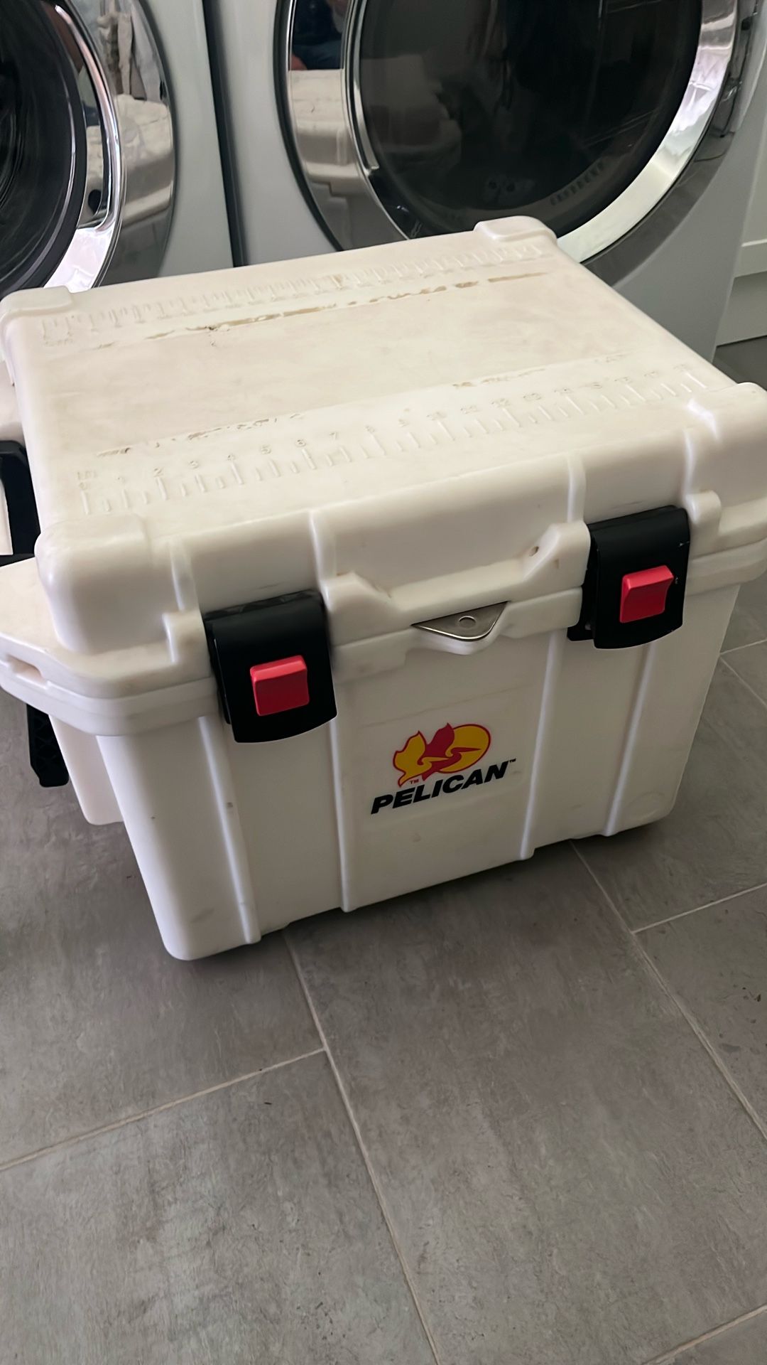 Pelican 35q Cooler