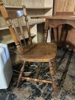 Small drop leaf table with 2 chairs