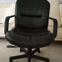 Big High back Black Leather Adjustable Height, With Wheel  Desk Chair