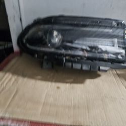 2015 2021 dodge challenger passanger oem Halogen Headlight 