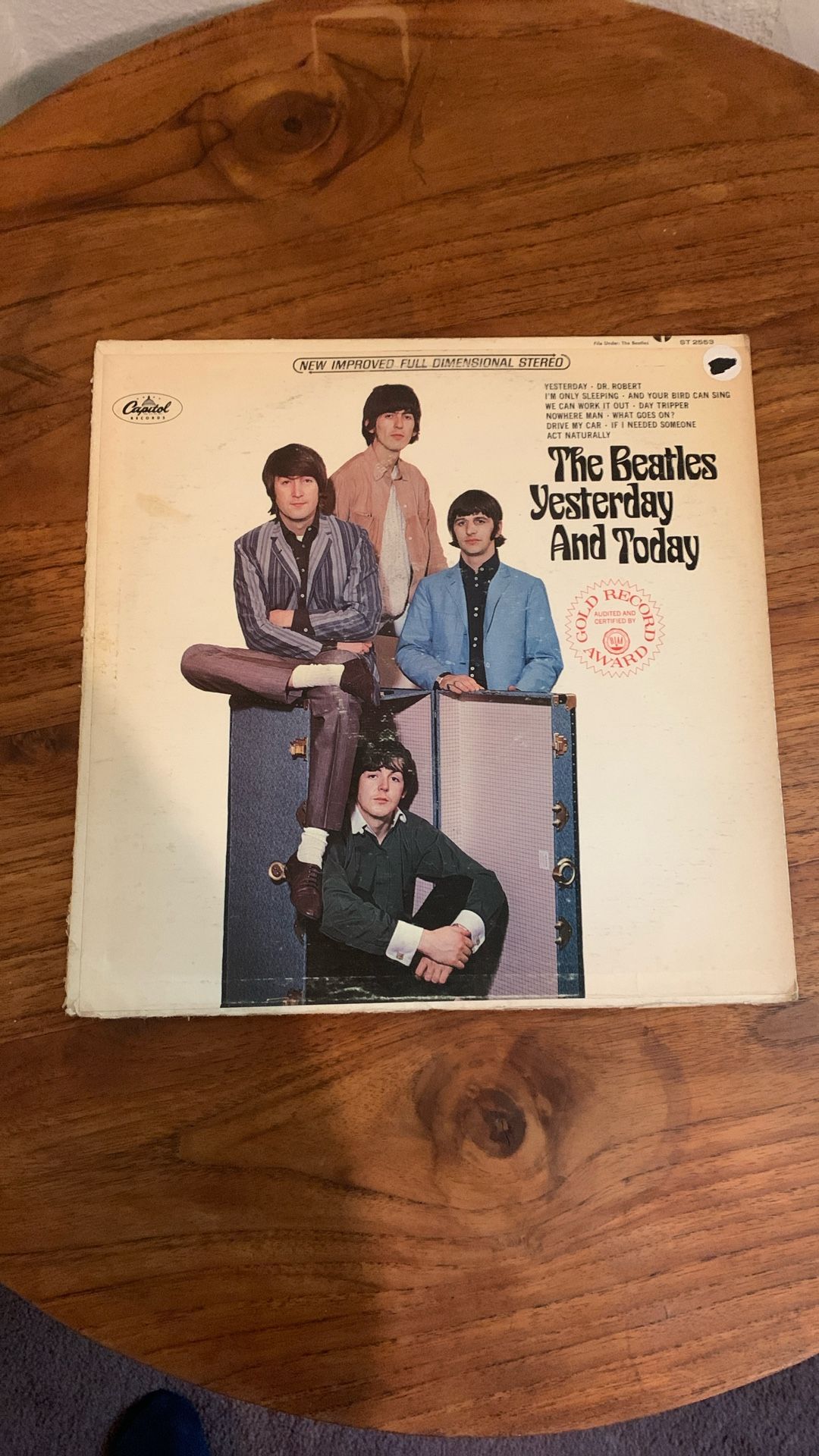 THE BEATLES Yesterday And Today.