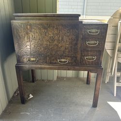 Sewing Machine Table — free