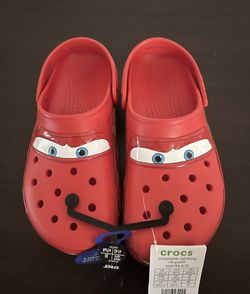 Lightning mcqueen crocs sales size 8 mens