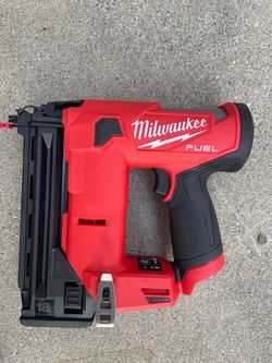 Milwaukee M12 FUEL 12-Volt Lithium-Ion Brushless Cordless 18-Gauge 1-1/2 in. Compact Brad Nailer (Tool Only)