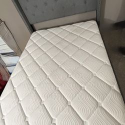 Full Size Bed