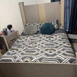 Queen Bedroom set